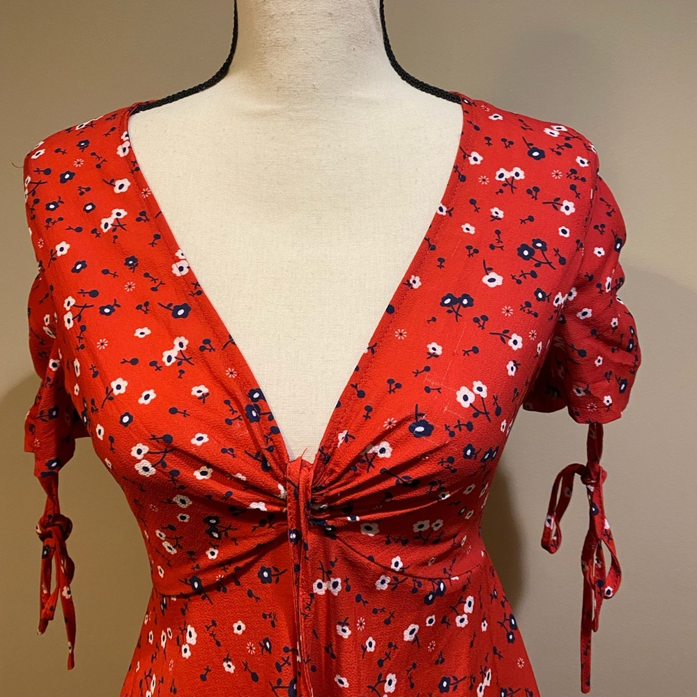 Princess Polly Red Floral Tie Mini V-Neck Dress - Picture 3 of 14